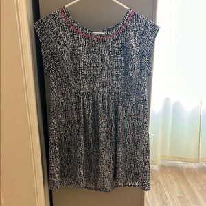 Motherhood Maternity Black and White Patterned Top